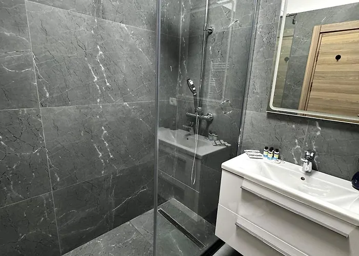 Crazy 13 Summerland *